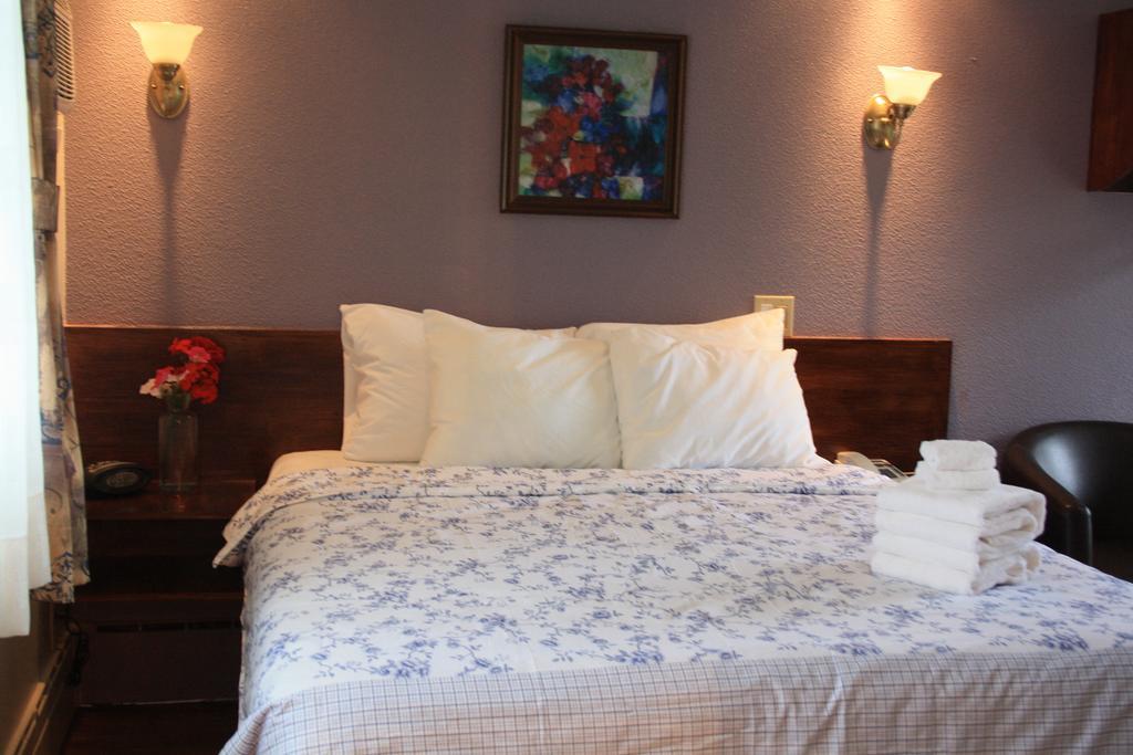Au Doc Motel Repentigny Δωμάτιο φωτογραφία