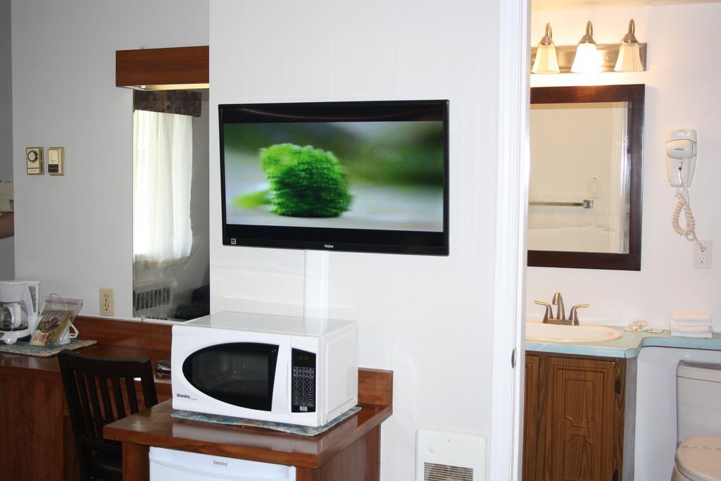 Au Doc Motel Repentigny Εξωτερικό φωτογραφία